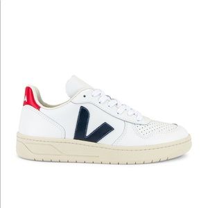 Veja V-10 Sneaker